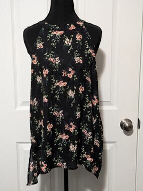 Paper Crane Black Floral Halter Neck Tank Top Large Side Slit Hi-Lo Hem